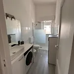 Po *